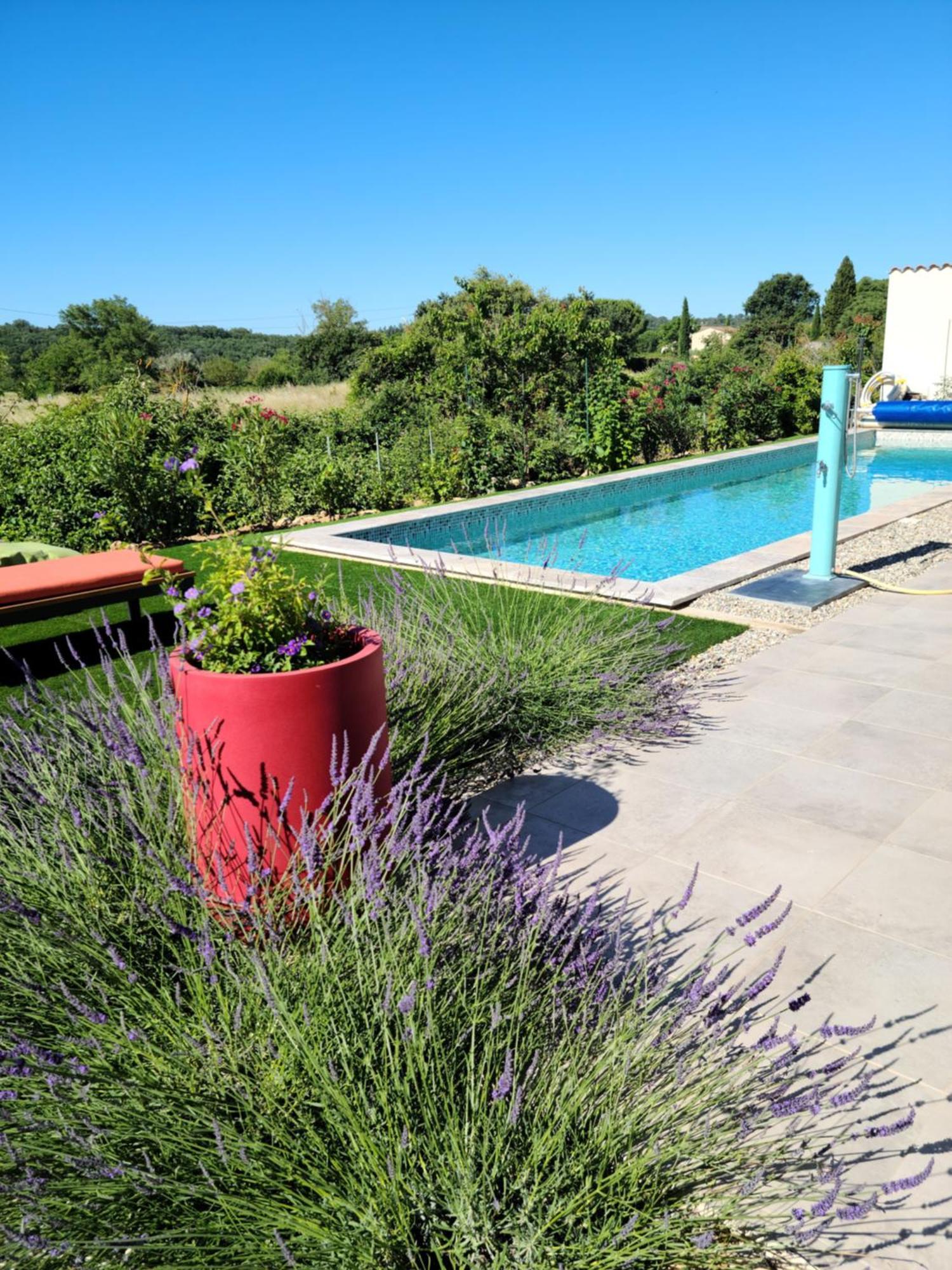Les Papillons D'Uzes Bed and Breakfast Saint-Laurent-la-Vernède Exteriör bild