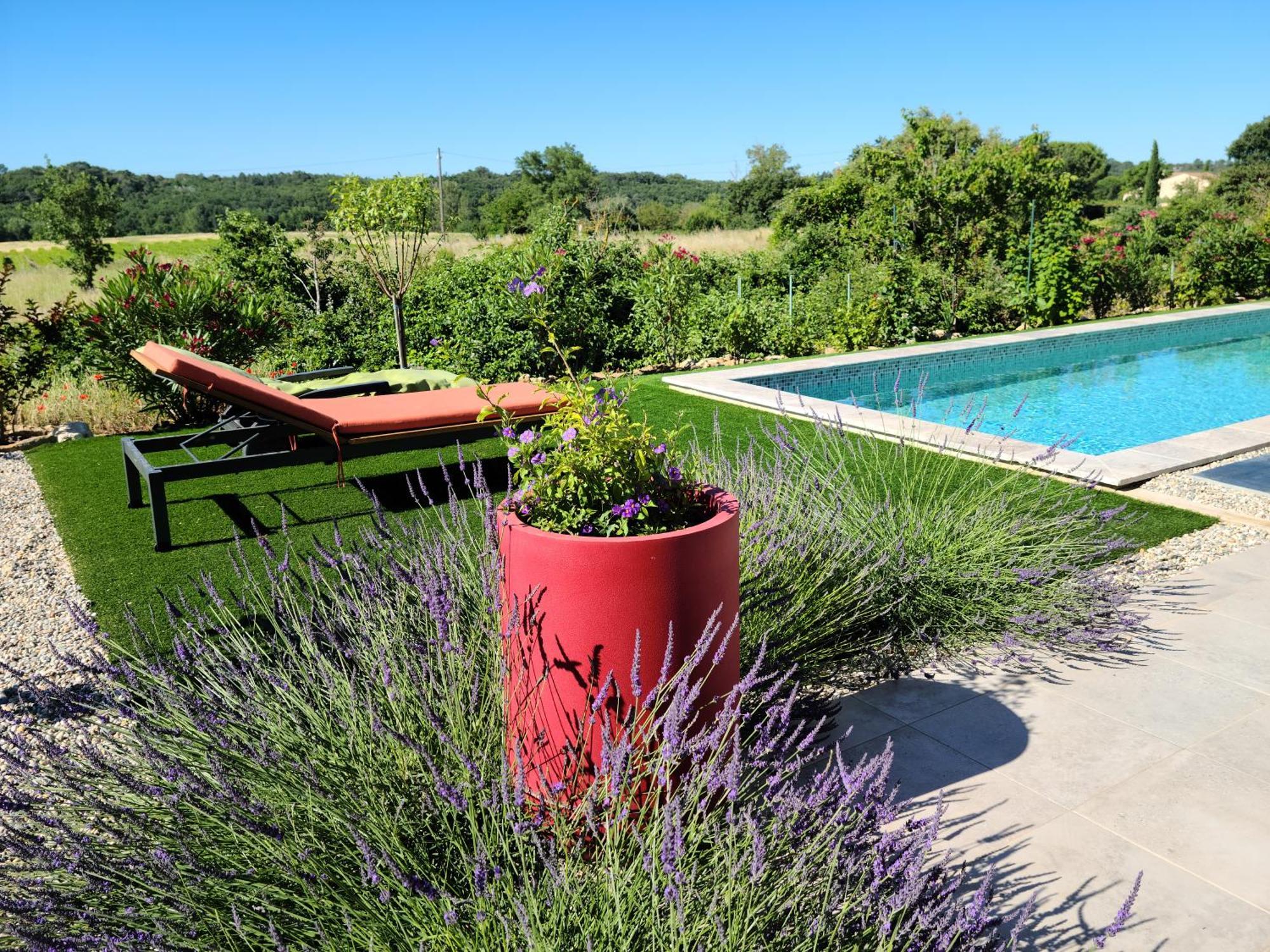 Les Papillons D'Uzes Bed and Breakfast Saint-Laurent-la-Vernède Exteriör bild
